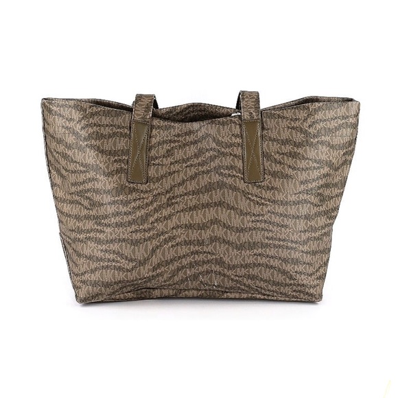 Michael Kors Large Logo Camo Print Tote Olive - Picture 3 of 12